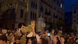 اولین تجمع بزرگ علیه لایحه جنجالی دولت در اوکراین