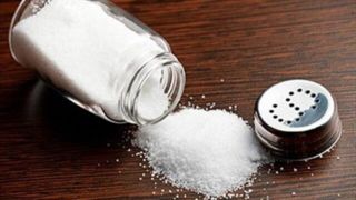 آیا عادت مصرف نمک سبب افسردگی میشود؟ آیا عادت مصرف نمک سبب افسردگی میشود؟