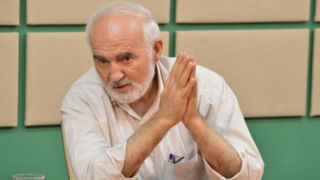 روایتی ازایستادگی مرحوم احمد توکلی در برابر ویژه خواری روایتی ازایستادگی مرحوم احمد توکلی در برابر ویژه خواری