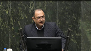 فاطمی: واحدهای تولیدی معطل دریافت تسهیلات بانکی هستند فاطمی: واحدهای تولیدی معطل دریافت تسهیلات بانکی هستند