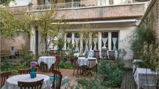 نگران تبدیل خانههای قدیمی به کافه نباشیم نگران تبدیل خانههای قدیمی به کافه نباشیم