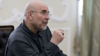 توضیحات رئیس مرکز رسانه مجلس درباره حاشیه‌های سفر قالیباف به ژنو و تعداد همراهان وی