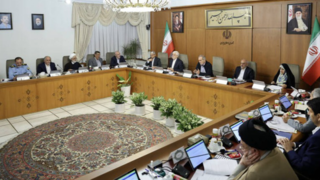 دولت با تعطیلی یک هفتهای و چهارشنبههای تهران موافقت نکرد دولت با تعطیلی یک هفتهای و چهارشنبههای تهران موافقت نکرد