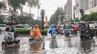 افزایش شمار تلفات بارندگی و سیل در چین افزایش شمار تلفات بارندگی و سیل در چین