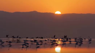 طلوع آفتاب در دریاچه مهارلو