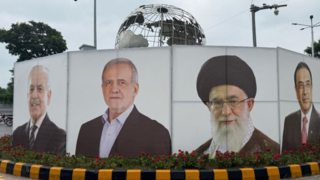 ۳ پرده از سفر رئیس جمهور ایران به پاکستان ۳ پرده از سفر رئیس جمهور ایران به پاکستان