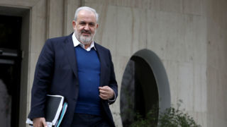 ۱۰۰ امضا برای استیضاح وزیر نیرو جمع‌آوری شده است