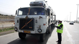 ممنوعیت تردد کامیون‌ها در جاده‌های اربعینی ایلام