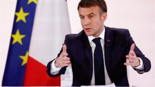 لاف بزرگ مکرون لاف بزرگ مکرون