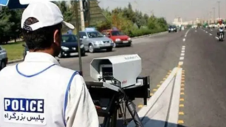 توقف ماکسیما با سرعت ۱۸۰ کیلومتر توسط پلیس