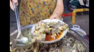 بیا غذا تو بخور تا در نرفته ! 