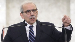 نواف سلام: ارتش به تدوین طرحی برای انحصار سلاح مکلف شده است نواف سلام: ارتش به تدوین طرحی برای انحصار سلاح مکلف شده است