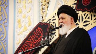 علم الهدی: دست دادن و لبخند زدن به دشمن مشکلاتمان را حل نمیکند علم الهدی: دست دادن و لبخند زدن به دشمن مشکلاتمان را حل نمیکند