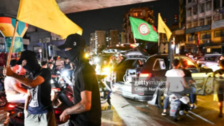 خیابانهای بیروت در تسخیر هواداران حزب الله خیابانهای بیروت در تسخیر هواداران حزب الله