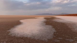 دریاچه ارومیه در یک قدمی مرگ دریاچه ارومیه در یک قدمی مرگ