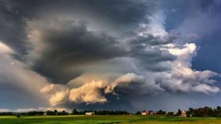 امارات و آذربایجان ابرهای ایران را می‌دزدند؟