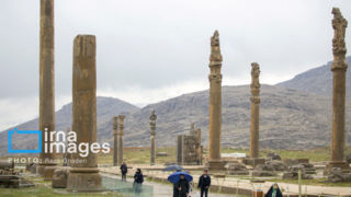 وزیر میراث فرهنگی: اداره هیات امنایی تخت جمشید به زودی ابلاغ می‌شود