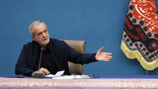 درباره ادبیات هزینه‌ساز  رئیس جمهور/ آقای پزشکیان! در حد شأن و مناسب جایگاه ریاست‌جمهوری سخن بگویید