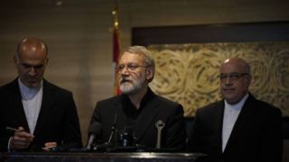 لاریجانی: من مسئول امنیت ملی کشورم هستم/ اگر دولت لبنان از ما کمک نظامی بخواهد، قبول میکنیم لاریجانی: من مسئول امنیت ملی کشورم هستم/ اگر دولت لبنان از ما کمک نظامی بخواهد، قبول میکنیم