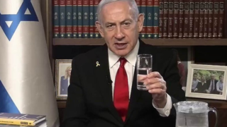 وقتی وقاحت مرز نمی شناسد...