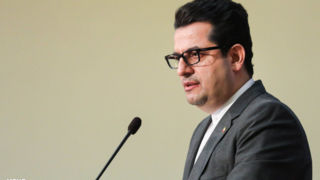 توضیح مقام دولت درباره عزیز خطاب کردن ترامپ: شوخی کردم/ جوک، زیاد به ذهنم میرسد! توضیح مقام دولت درباره عزیز خطاب کردن ترامپ: شوخی کردم/ جوک، زیاد به ذهنم میرسد!