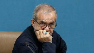 علیه رهبری به نام رهبری | هواداران جلیلی و ماجرای پزشکیان و بنی صدر؛ یک انتقاد شدیداللحن | هشداری به نیروهای سیاسی و اجتماعی