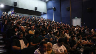 فروش ۹۰۰ میلیاردی سینما و تاثیر بلیت نیم بها