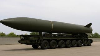 موشک هولناک ایرانی «رستاخیز»/ از طول ۱۴ متری تا دارا بودن کلاهکی دوگانه