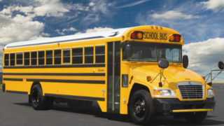 حادثه وحشتناک در سرویس مدرسه | به نظر شما مقصر این حادثه کیست؟