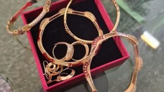 رونمایی از طلاهای اهدایی مردم برای کمک به مردم فلسطین روی آنتن زنده