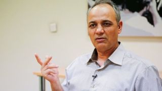 حمله زیدآبادی به اژه‌ای: او سر بزنگاه‌ها، لحن امنیتی و تهدیدآمیز به کار می‌گیرد/ کیهان: این زبان‌درازی‌ها نتیجه مماشات با یک جریان فاسد فکری است