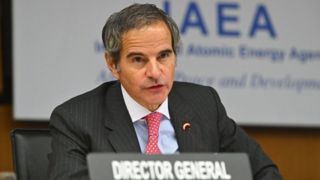 گروسی: اولین گروه از بازرسان آژانس بینالملی انرژی اتمی به ایران بازگشتند گروسی: اولین گروه از بازرسان آژانس بینالملی انرژی اتمی به ایران بازگشتند