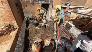 آتش‌سوزی در پشت‌بام پاساژ بازار تهران مهار شد/ ۱۵ کپسول گاز شعله‌ور بود