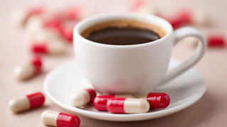 تاثیر باورنکردنی قهوه روی آنتی‌بیوتیک‌ها