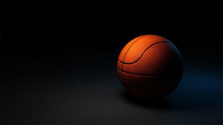 مهارت باورنکردنی کارگر چینی در رسم خط توپ بسکتبال!