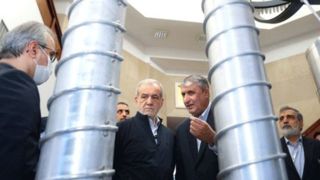 راه رفتن روی طنابی باریک... راه رفتن روی طنابی باریک...