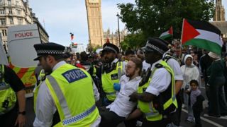 پلیس انگلیس ۸۹۰ حامی گروه «اقدام فلسطین» را بازداشت کرد