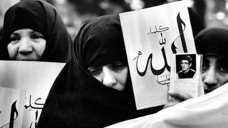 ژست فراموش شده انقلاب ژست فراموش شده انقلاب