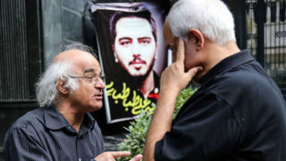 مادر بازیگر جوان در سالگرد پسرش درگذشت | از خانواده ۴ نفره فقط یک نفر باقی ماند مادر بازیگر جوان در سالگرد پسرش درگذشت | از خانواده ۴ نفره فقط یک نفر باقی ماند