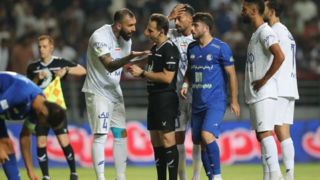 ادعای باشگاه استقلال: به داور بازی حمله فیزیکی شد