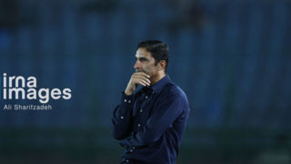 تصمیم عجیب هاشمیان در بازی مقابل فولاد؛ تعویضی که ترمز پرسپولیس را کشید