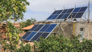 نبود تسهیلات، مانع گسترش نیروگاه‌های خورشیدی خانگی