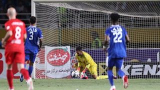 دو بازیکن خارجی استقلال به ایران برنگشتند