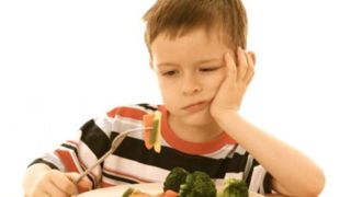 بدغذایی دانشآموزان؛ چالشی برای والدین و زنگ خطری برای سلامت آینده بدغذایی دانشآموزان؛ چالشی برای والدین و زنگ خطری برای سلامت آینده