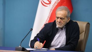 تبریک پزشکیان برای قهرمانی تیم ملی کشتی فرنگی