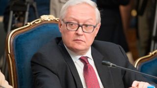 ریابکوف در دیدار سفرای تروئیکا: بازگرداندن تحریمهای ایران غیرقانونی است ریابکوف در دیدار سفرای تروئیکا: بازگرداندن تحریمهای ایران غیرقانونی است