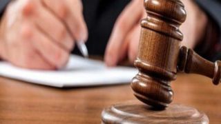 زن در دادگاه خطاب به شوهرش: اگر می گویی به من خیانت نمی کنی پس چرا آن زن به گوشی دوم تو زنگ زد و گفت بیا خونه منتظرتم؟