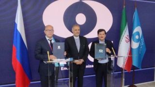 موافقتنامه ۲۵ میلیارد دلاری برای ساخت چهار نیروگاه اتمی جدید در ایران موافقتنامه ۲۵ میلیارد دلاری برای ساخت چهار نیروگاه اتمی جدید در ایران