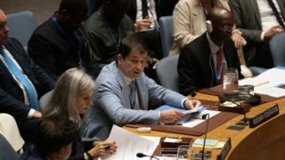 برادر بزرگتر شما اجازه نداد بر مبنای توافق با ایران جلو بروید برادر بزرگتر شما اجازه نداد بر مبنای توافق با ایران جلو بروید