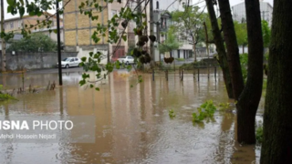 بارش باران و آبگرفتگی معابر در آستارا